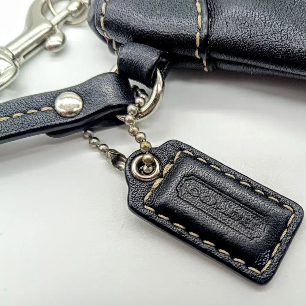 Vintage Coach Blue Black Pleated Leather Wristlet